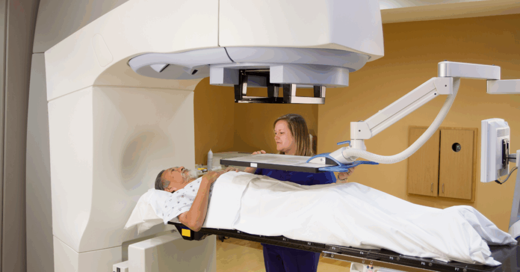 Quando a Radioterapia e a Melhor Opção no Câncer de Próstata Avançado